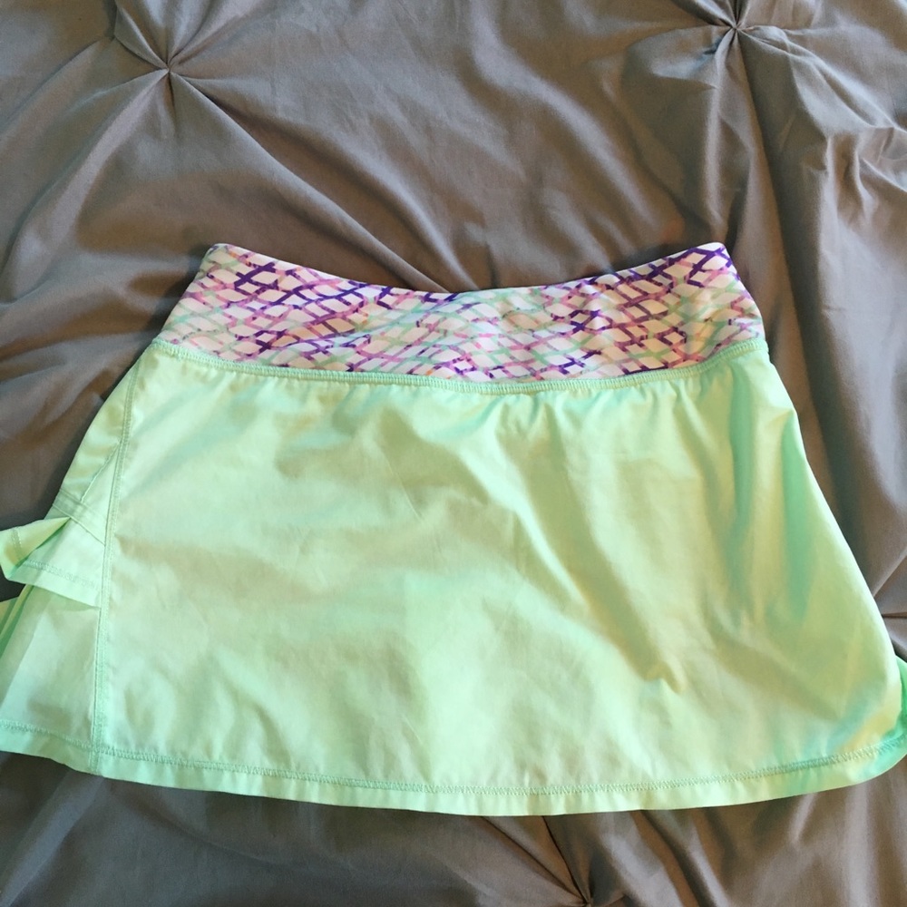 Green ivivva skirt